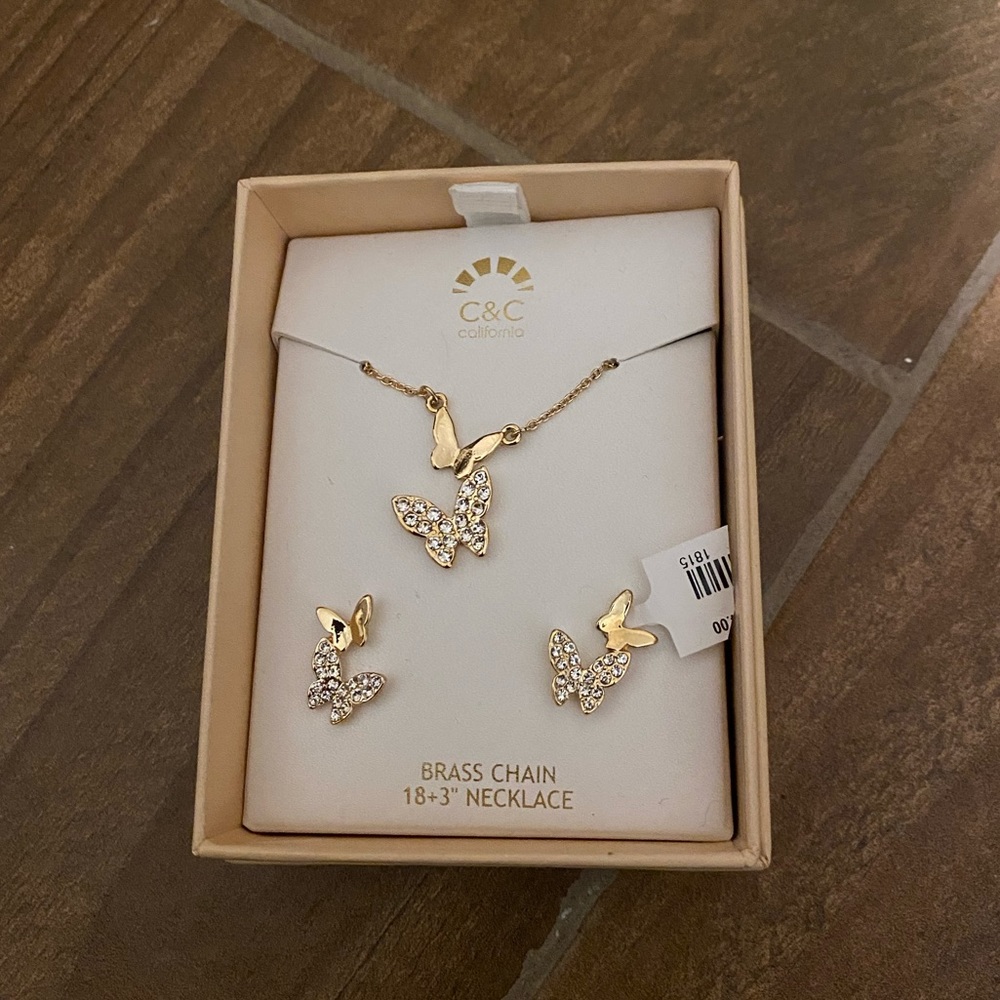 Target Necklace - Picture 2 of 2